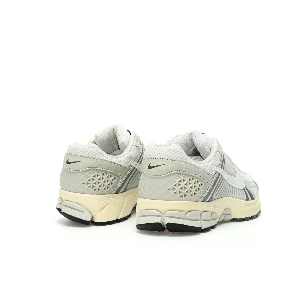Nike Zoom Vomero 5 Platinum Tint - Image 7