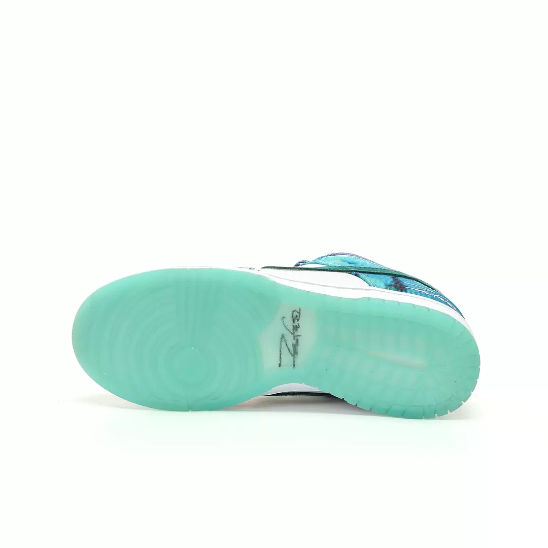 Nike SB Dunk Low Pro Bleached Aqua - Image 5