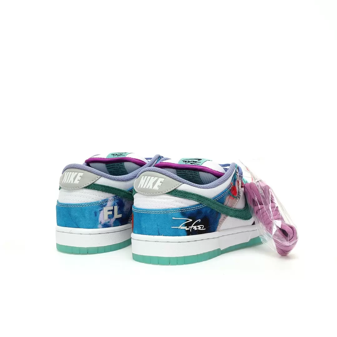 Nike SB Dunk Low Pro Bleached Aqua - Image 7