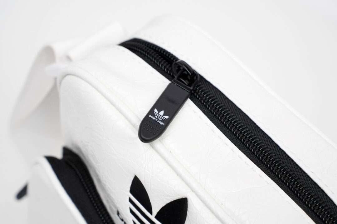 Balenciaga x Adidas Collaboration Shoulder Bag Three-Bar Leather Unisex - Image 6