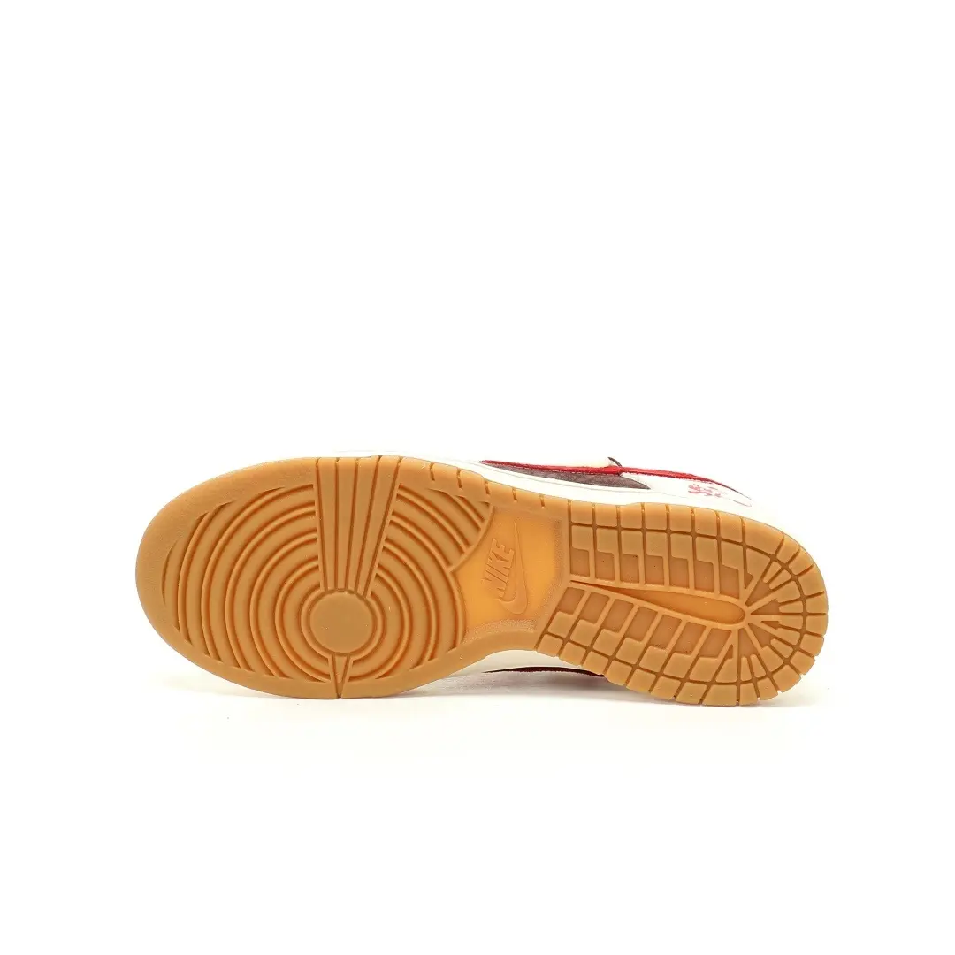 Nike SB Dunk Low Year OF The Snake - Image 5