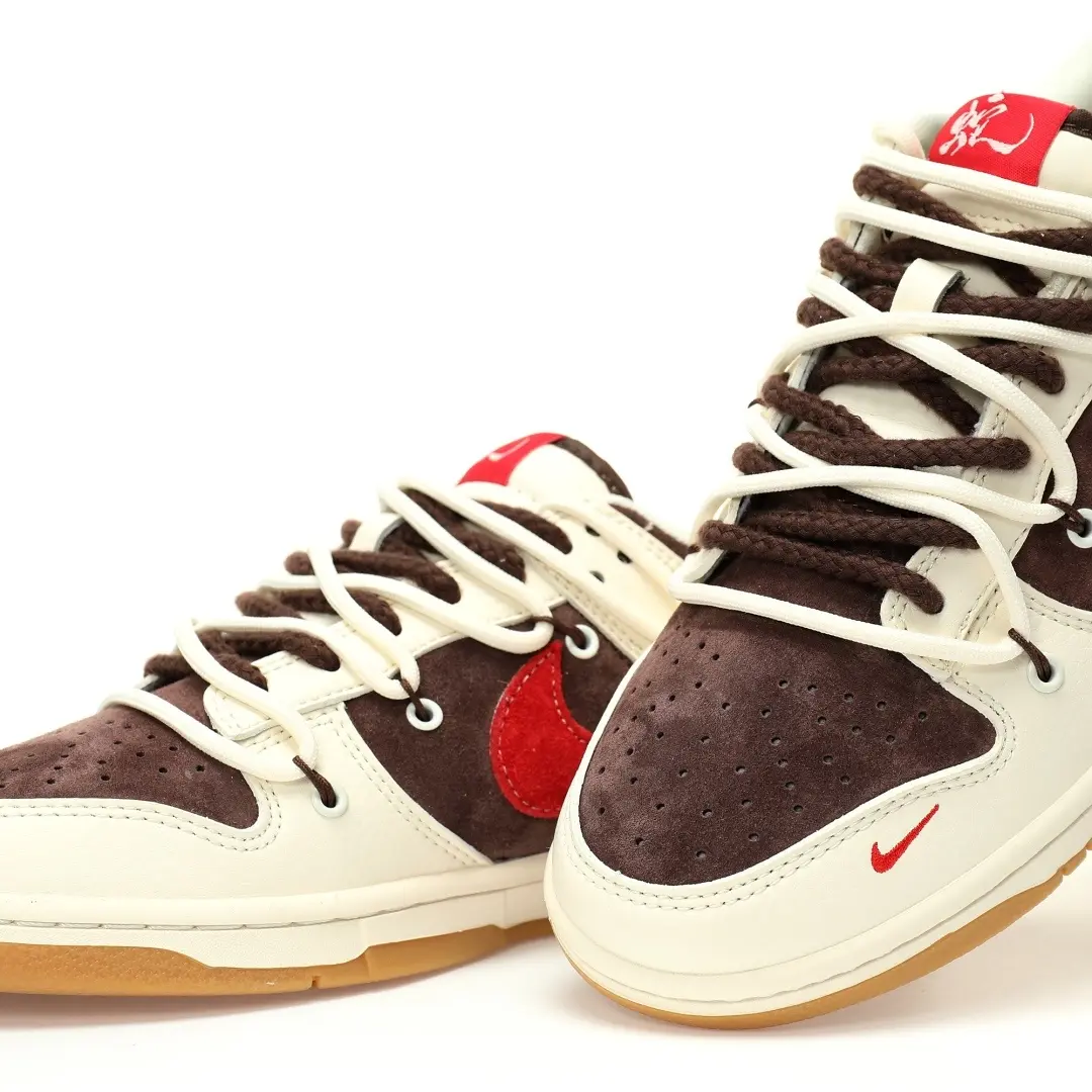 Nike SB Dunk Low Year OF The Snake - Image 8