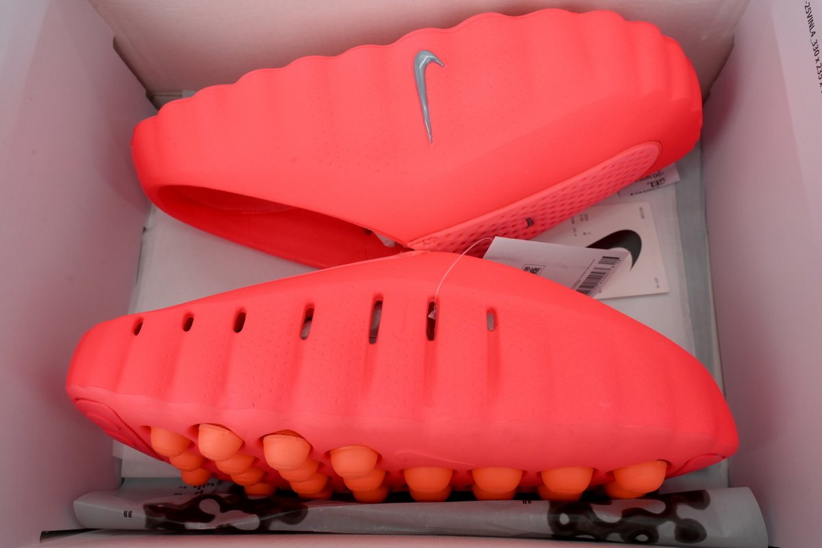 Nike Mind 001 Men's Pregame Mules Solar Red/Hyper Crimson - Image 4