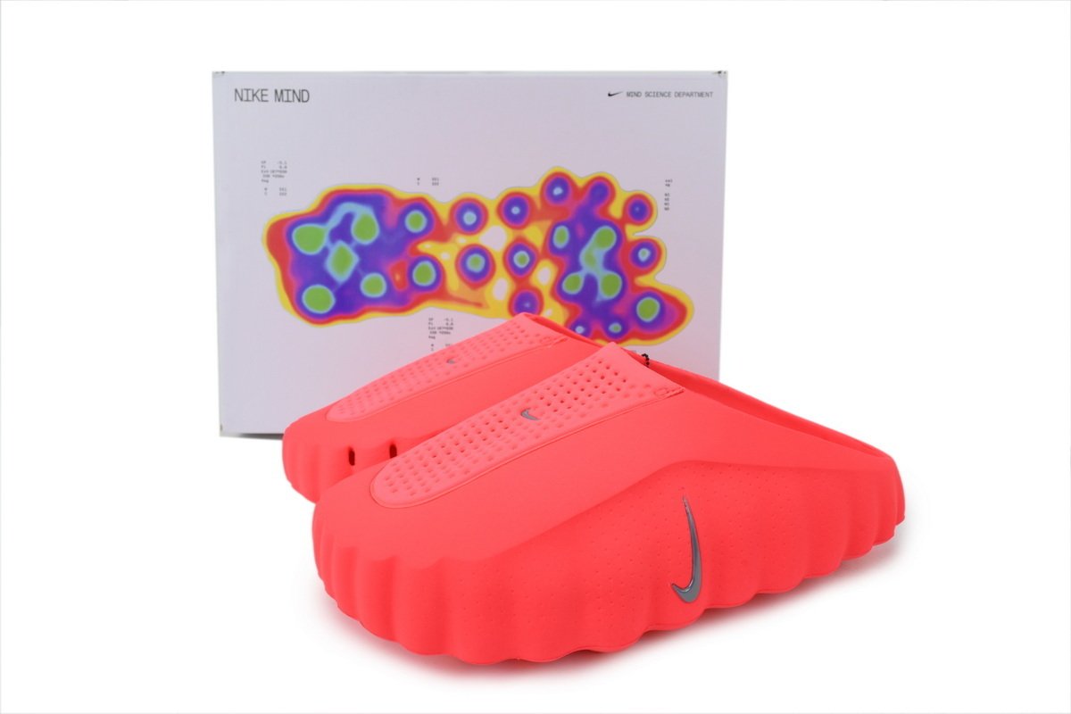 Nike Mind 001 Men's Pregame Mules Solar Red/Hyper Crimson - Image 7