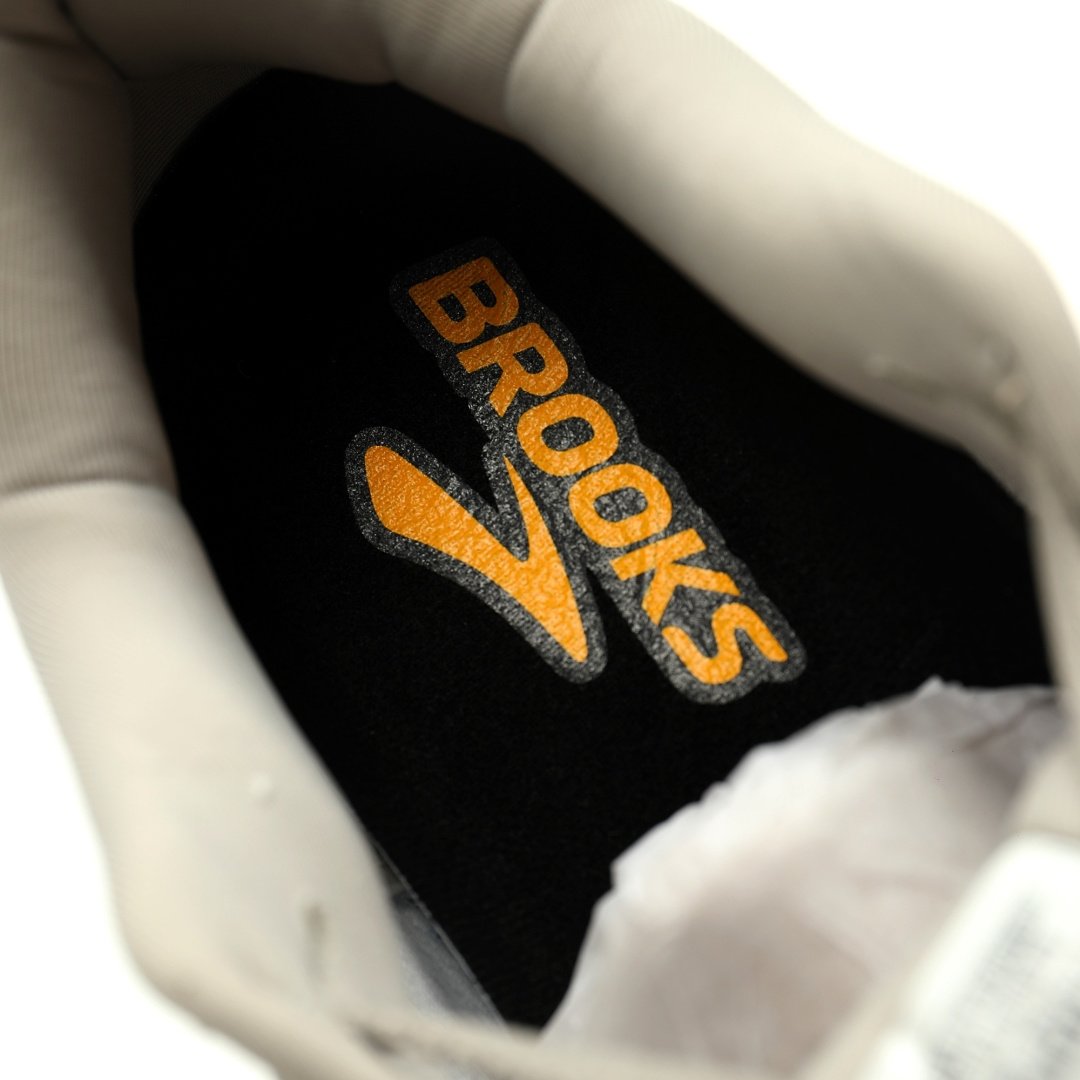 Brooks Adrenaline GTS 24 Adrenaline GTS Black Yellow - Image 9