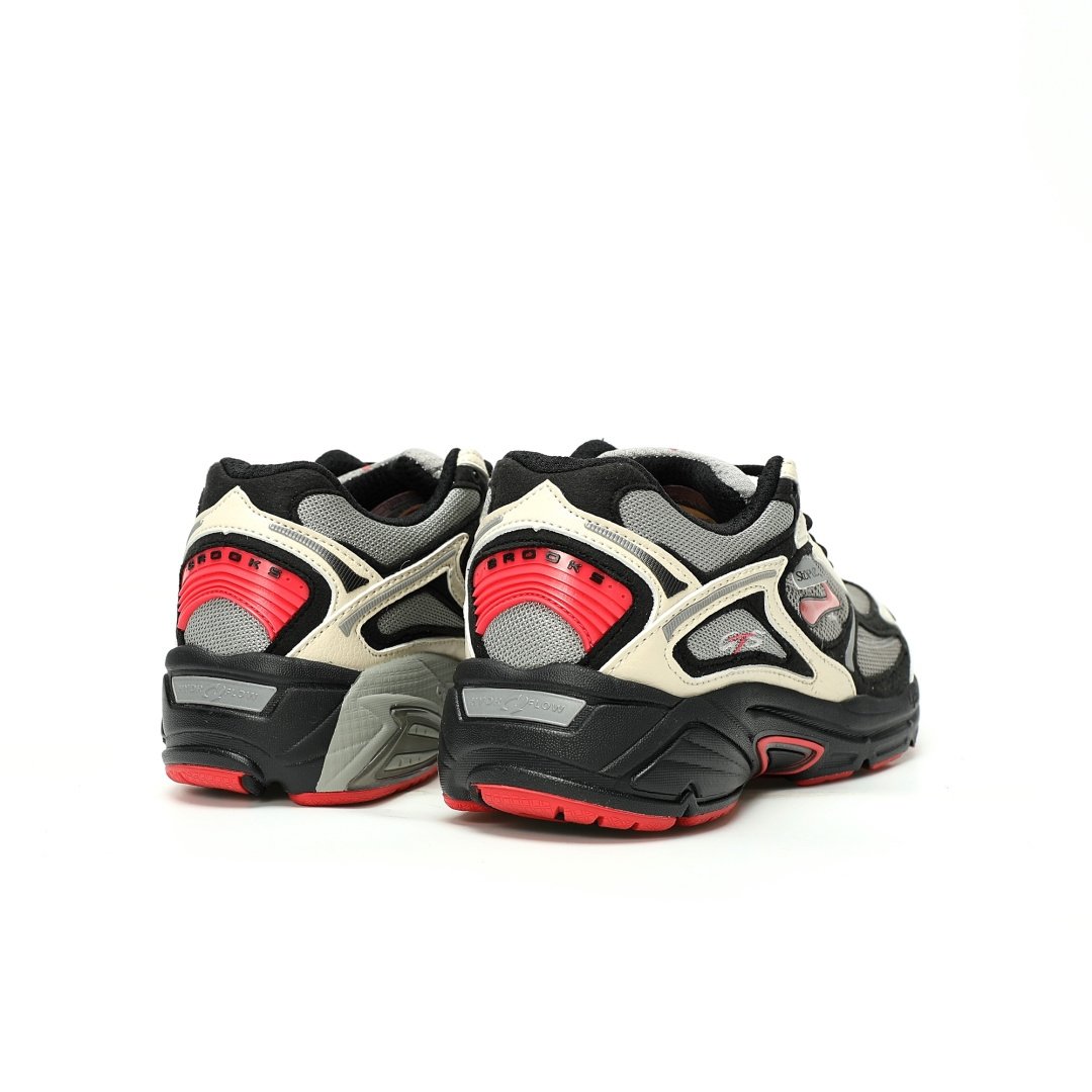 Jeff Staple x Brooks Adrenaline GTS 4 Pigeon Pink - Image 7
