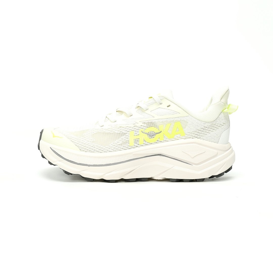 Hoka One One Challenger 8 Beige Yellow