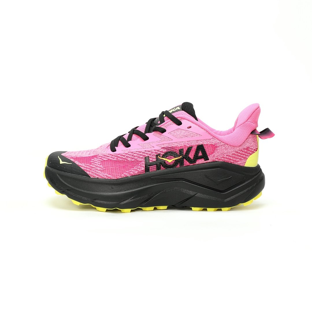 Hoka One One Challenger 8 Pink Black