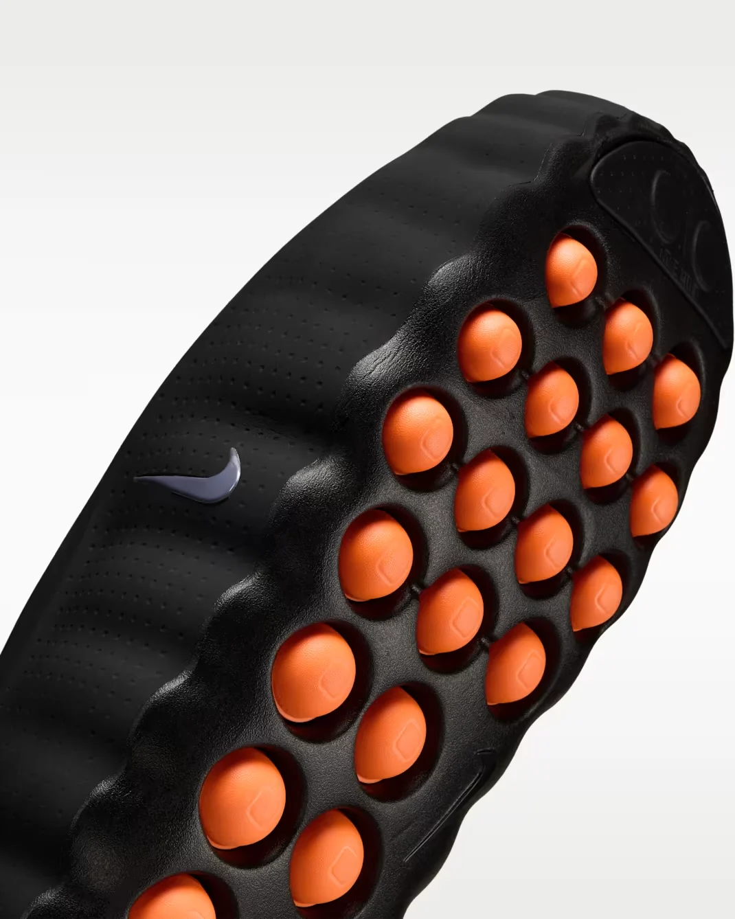 Nike Mind 001 Men's Pregame Mules Black - Image 4