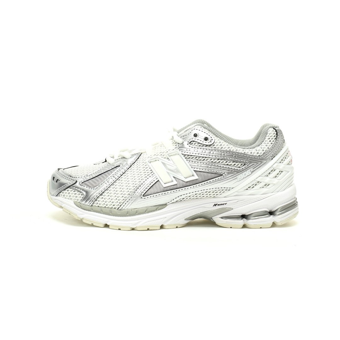 New Balance M1906R Series Retro Dad Style Casual Sports Jogging Shoes Metallic Silver White Warped Runner